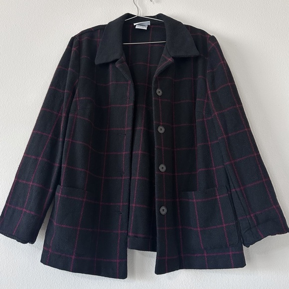 black coat + fine line red grid print - Picture 3 of 8